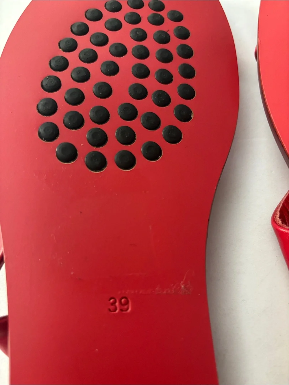 DANAE KEOS RED LEATHER SLIDES SIZE 39 UK….SIZE 9 US TWO LEATHER STRAPS  GORGEOUS